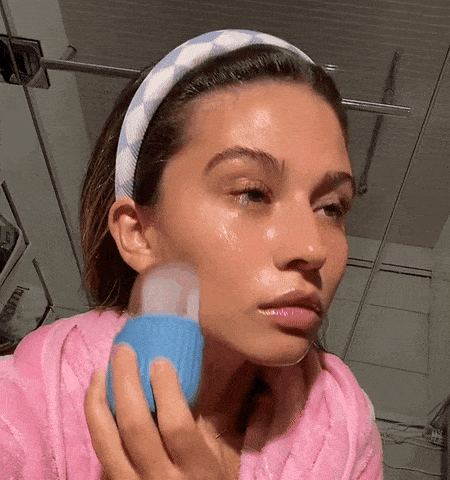 Revitalizing Ice Ball Facial Massager - Skin Firming and Pore Minimizing Tool 9 141 151277